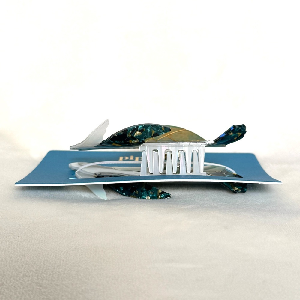 Viral Piper K Green Sea Turtle Hair Claw Clip - Picture 2 of 3